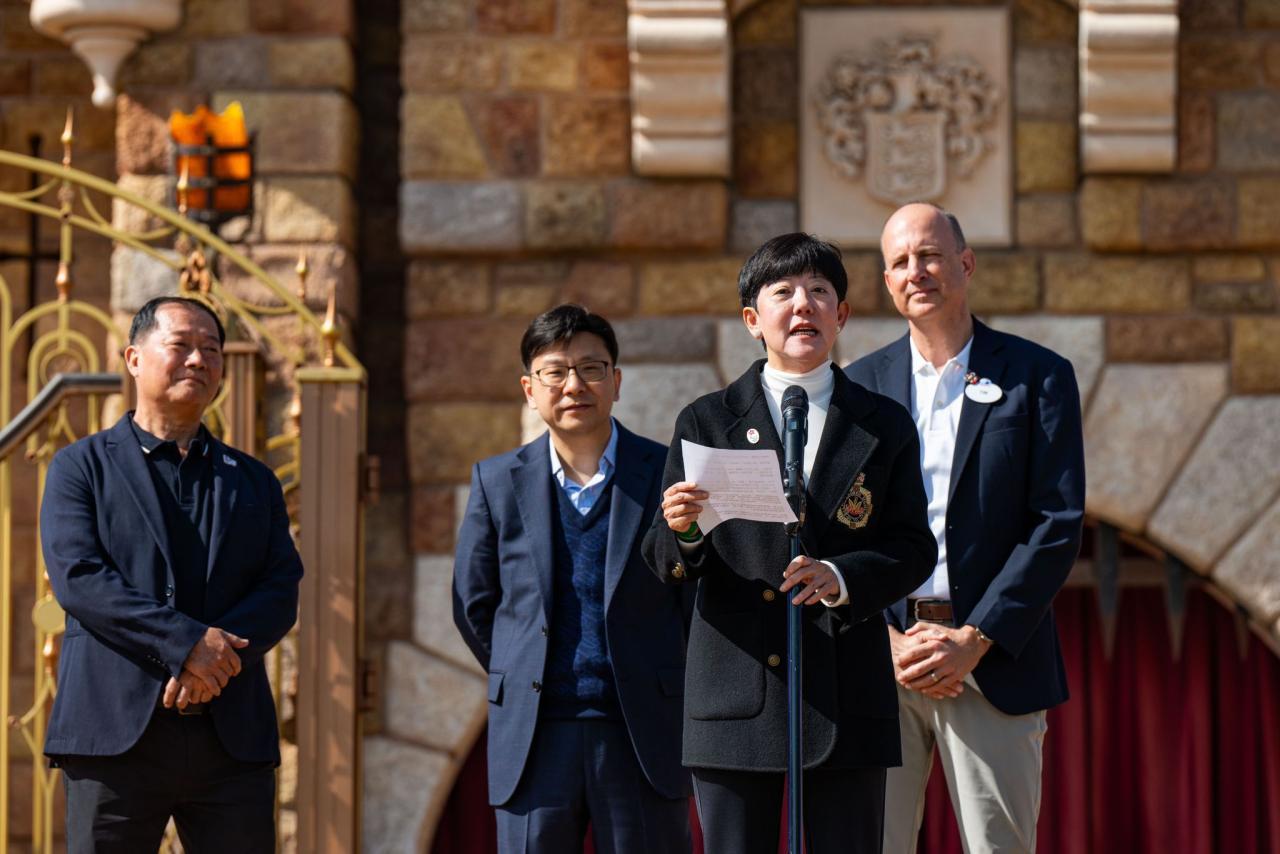 香港迪士尼樂園度假區舉行2024國際復康日暨殘奧會中國香港代表團祝捷慶典